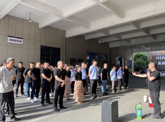 巨奥顶墙丨防患火灾隐患 增强消防意识
