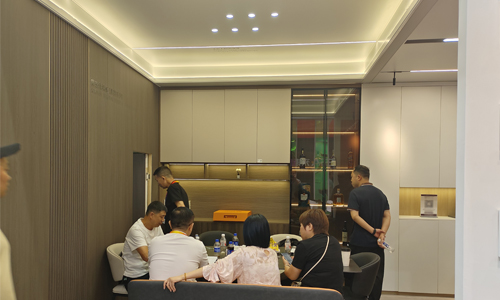巨奥全屋顶墙柜 新模式新赛道发力点
